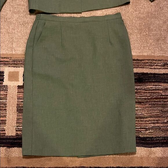 Alfred Dunner Green Pencil Skirt Suit - Picture 2 of 9
